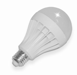 Лампа Світлодіодна LED 12w холодне світло, молочний пластик