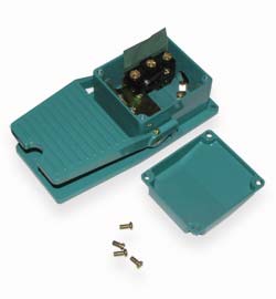 Monostable foot pedal TFS-402