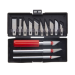 Scalpel knife with a set of 13 different blades<gtran/>